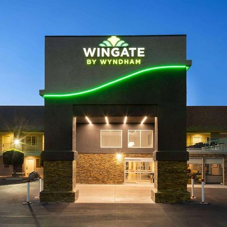 Wingate By Wyndham Сидар-Сити Экстерьер фото